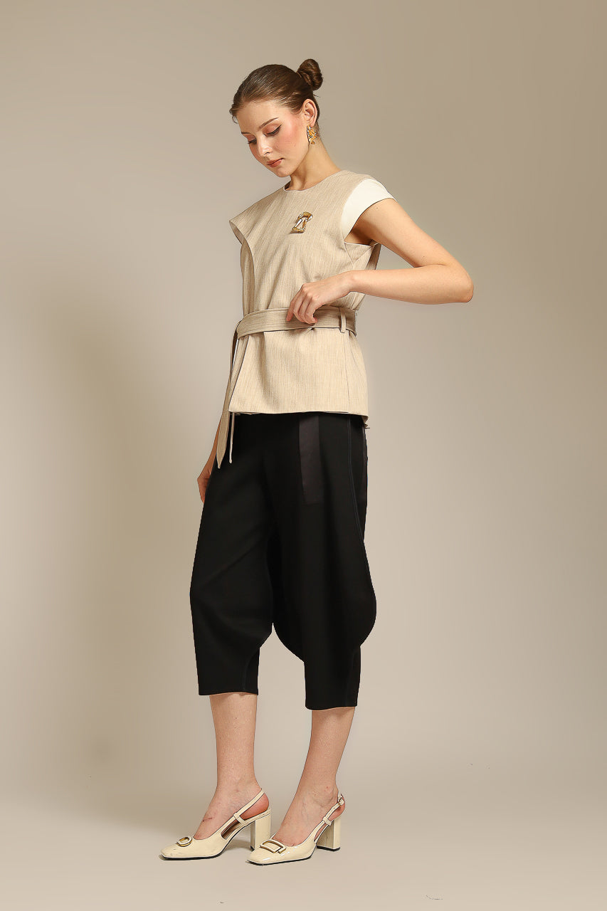 Bloom et Champs AK Brooch Blouse