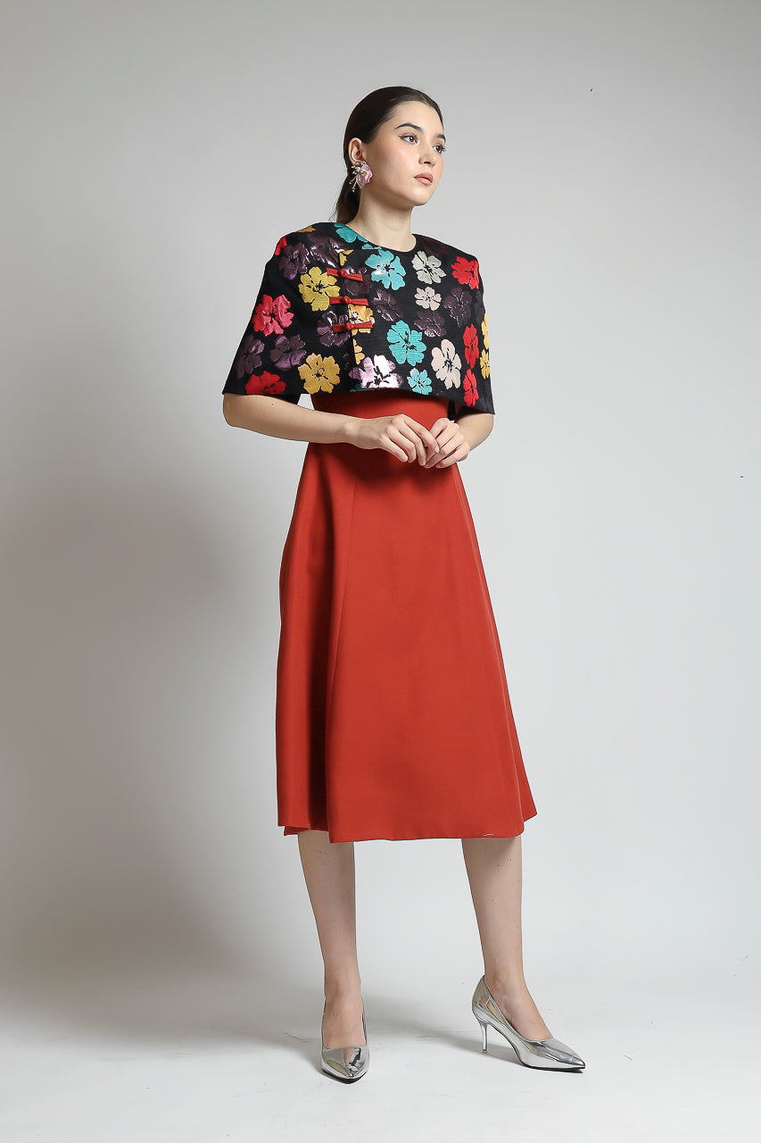 Bloom et Champs Sakura Cape Dress