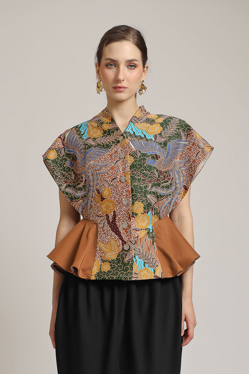 Bloom et Champs Tassel Batik Blouse
