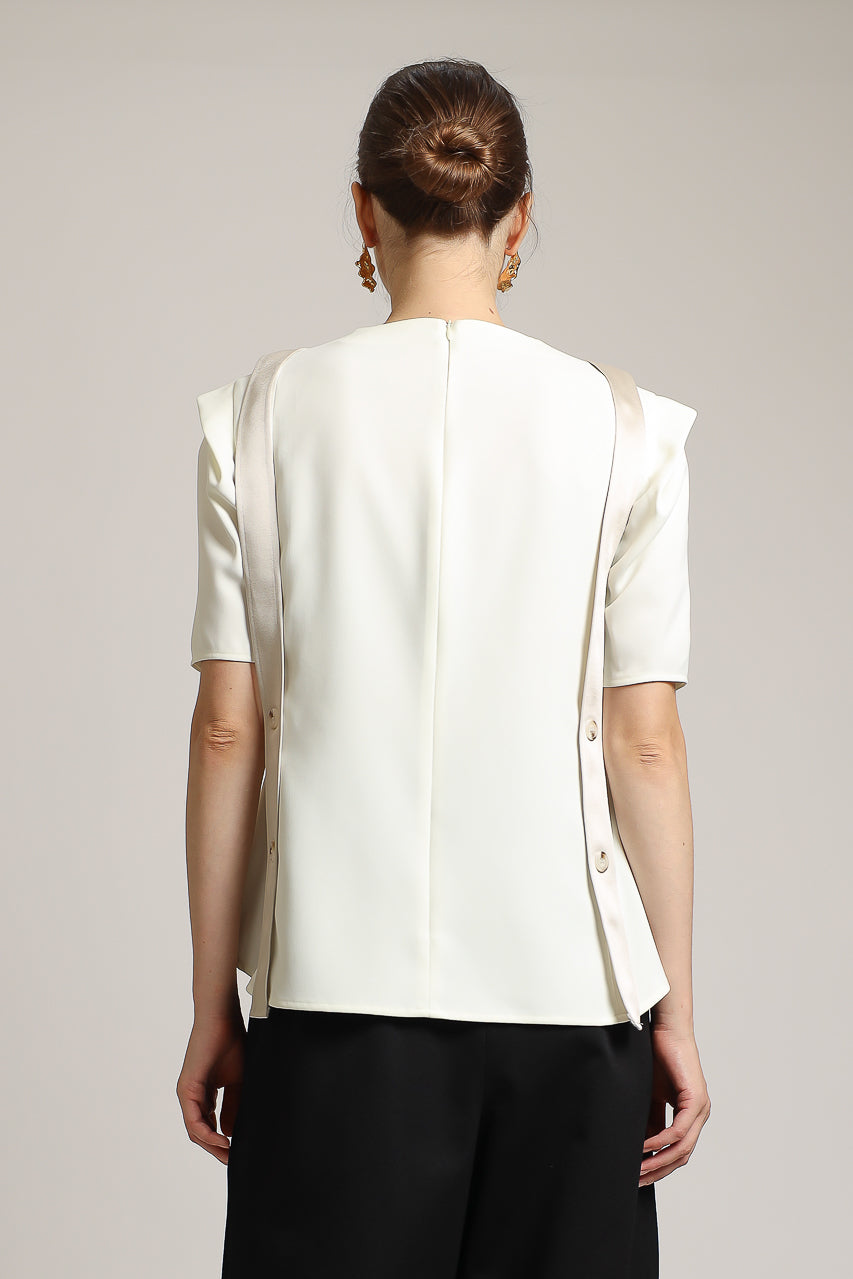 Bloom et Champs Blouse Anyaman Kancing