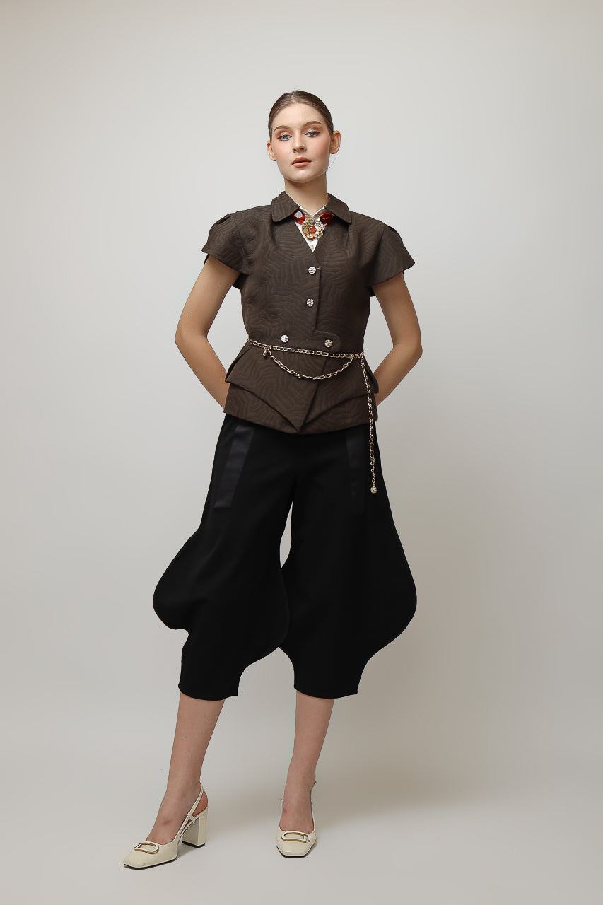 Bloom et Champs Caramel Collar CC Blouse