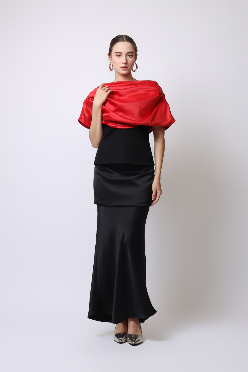 Bloom et Champs Top Kerah Ploi Merah/ Saten Obi Skirt