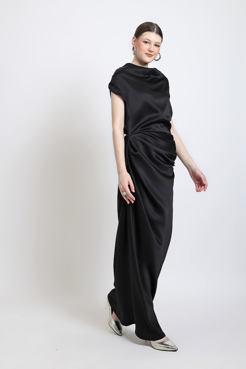 Bloom et Champs Cowl Saten Dress