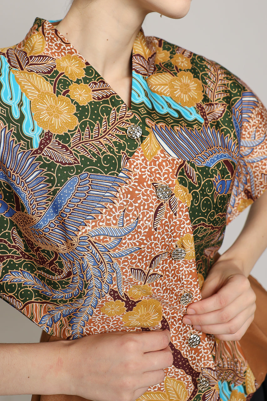 Bloom et Champs Tassel Batik Blouse