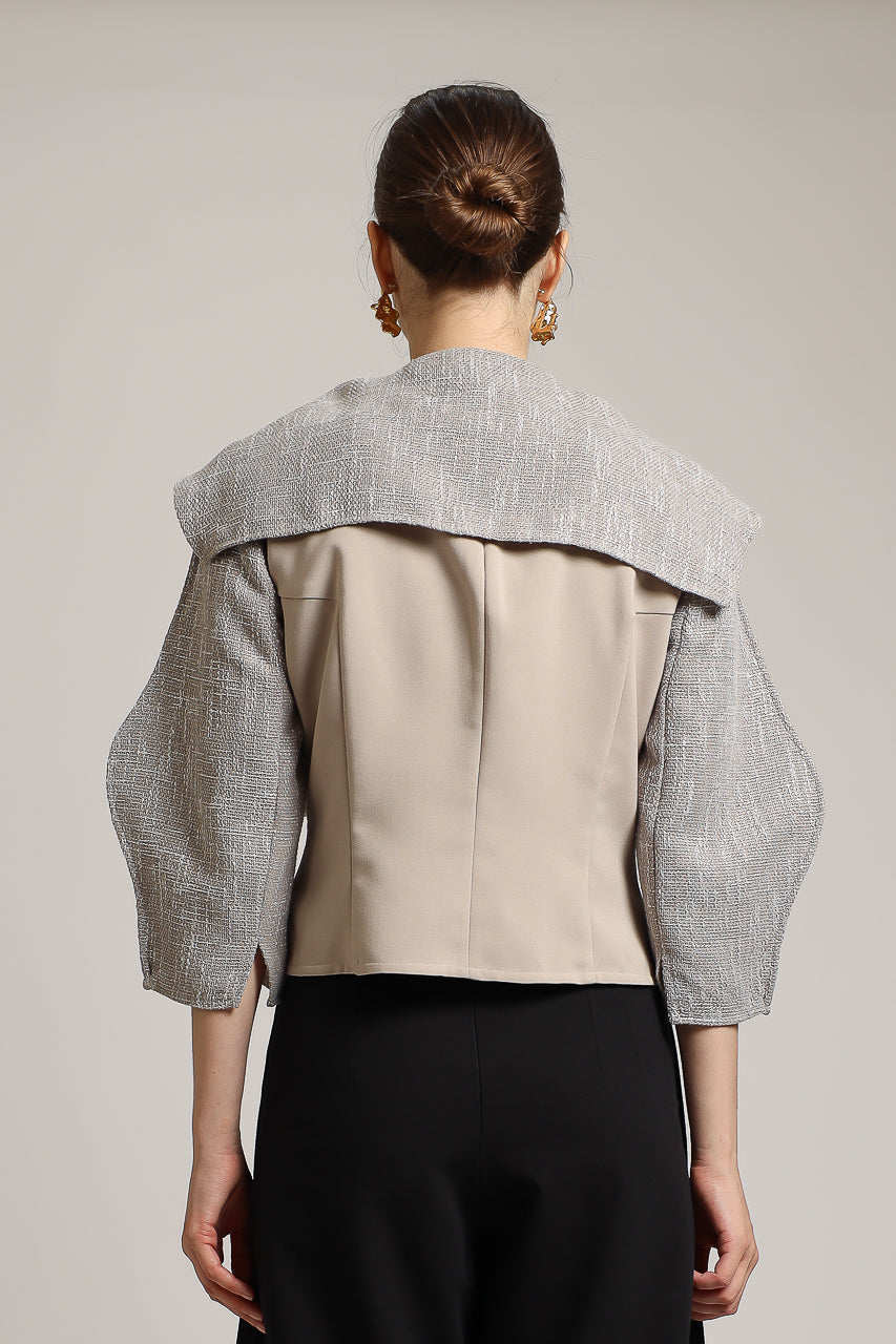 Bloom et Champs Accent Cape Blouse