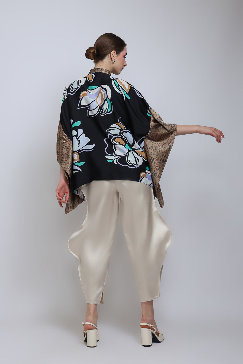 Bloom et Champs Top Lawar Brukat Kembang/Celana Doremi Krem