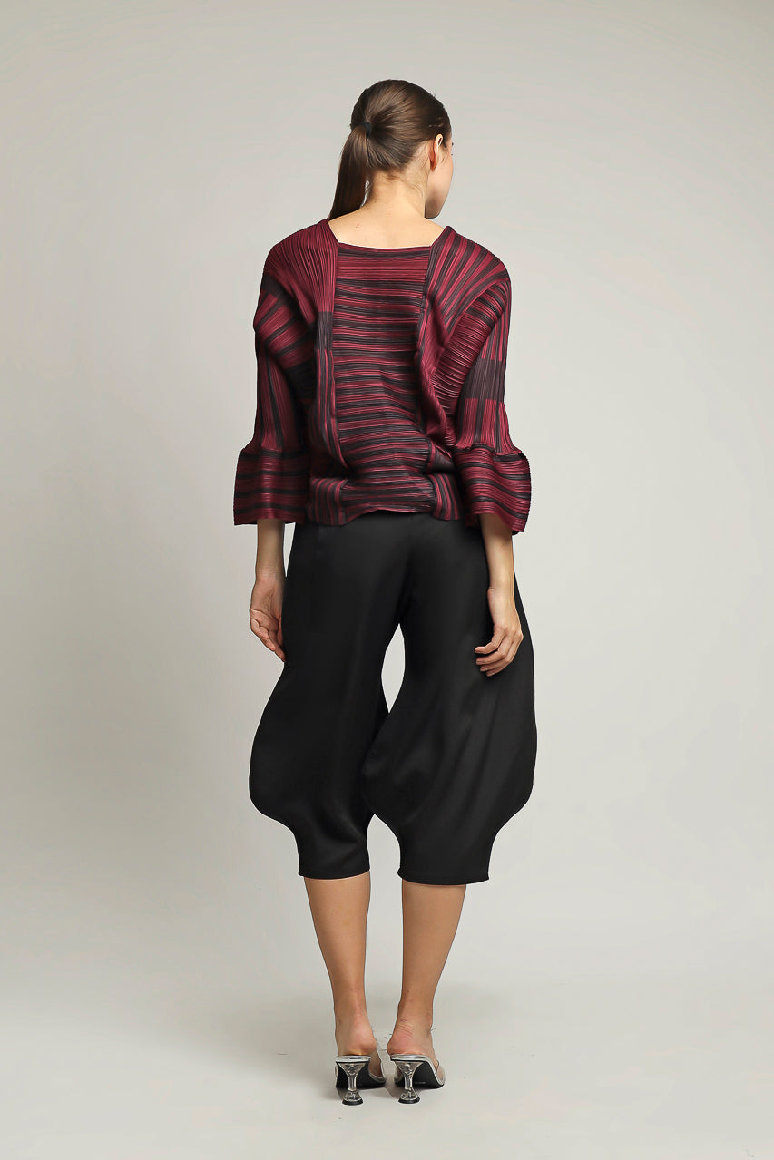 Bloom et Champs Maroon Pleats Top