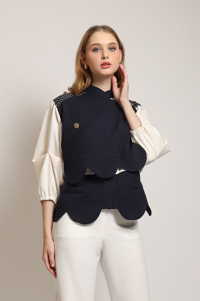 Bloom et Champs Blouse Scalloped Navy