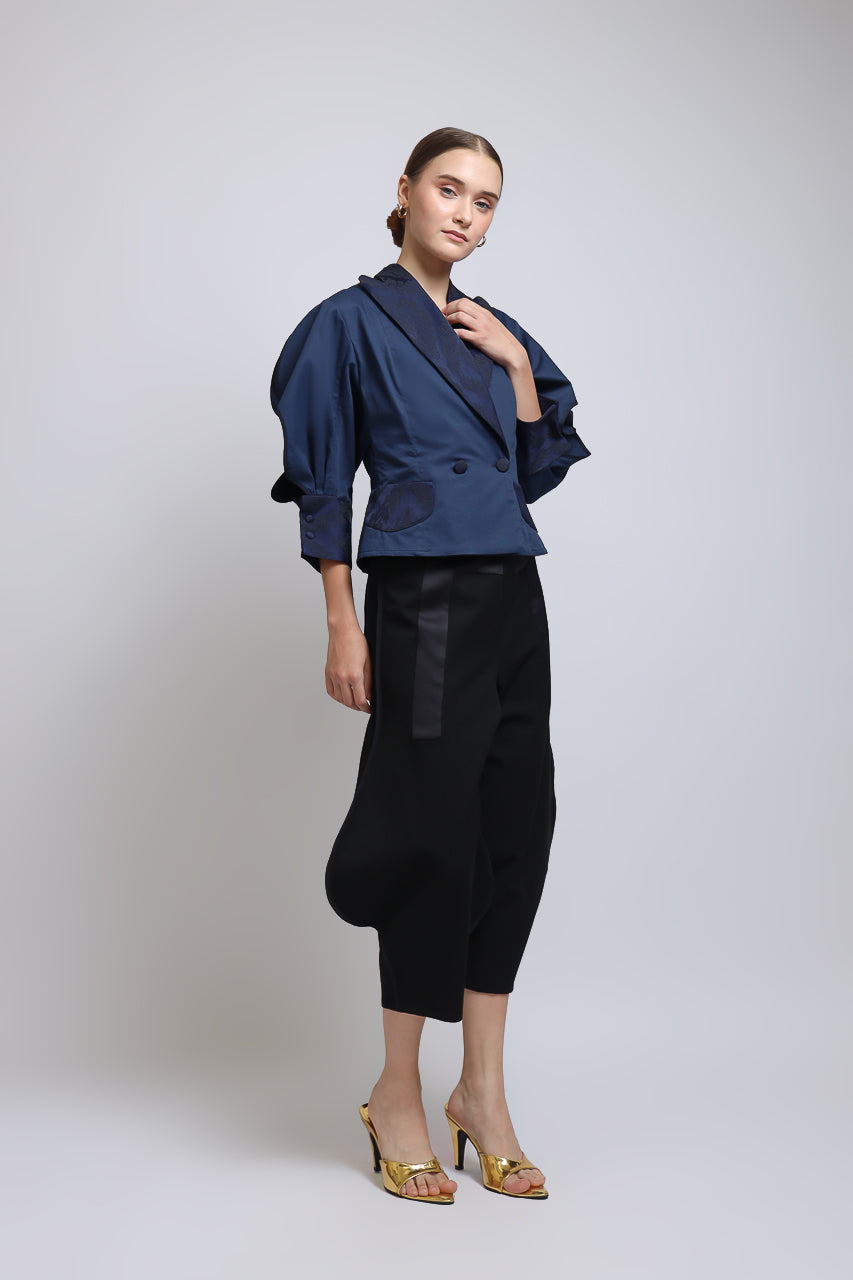 Bloom et Champs Scalloped Sleeves SS Navy Blouse