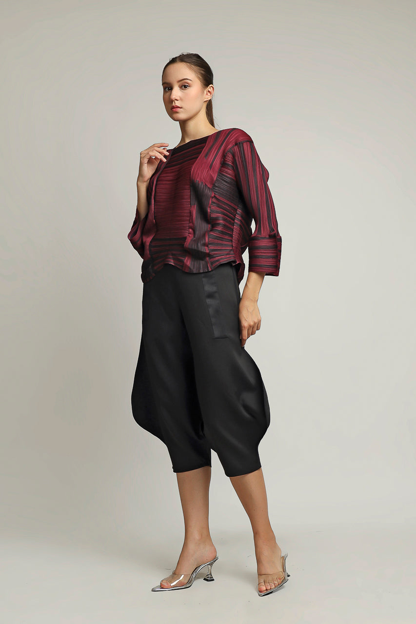 Bloom et Champs Maroon Pleats Top