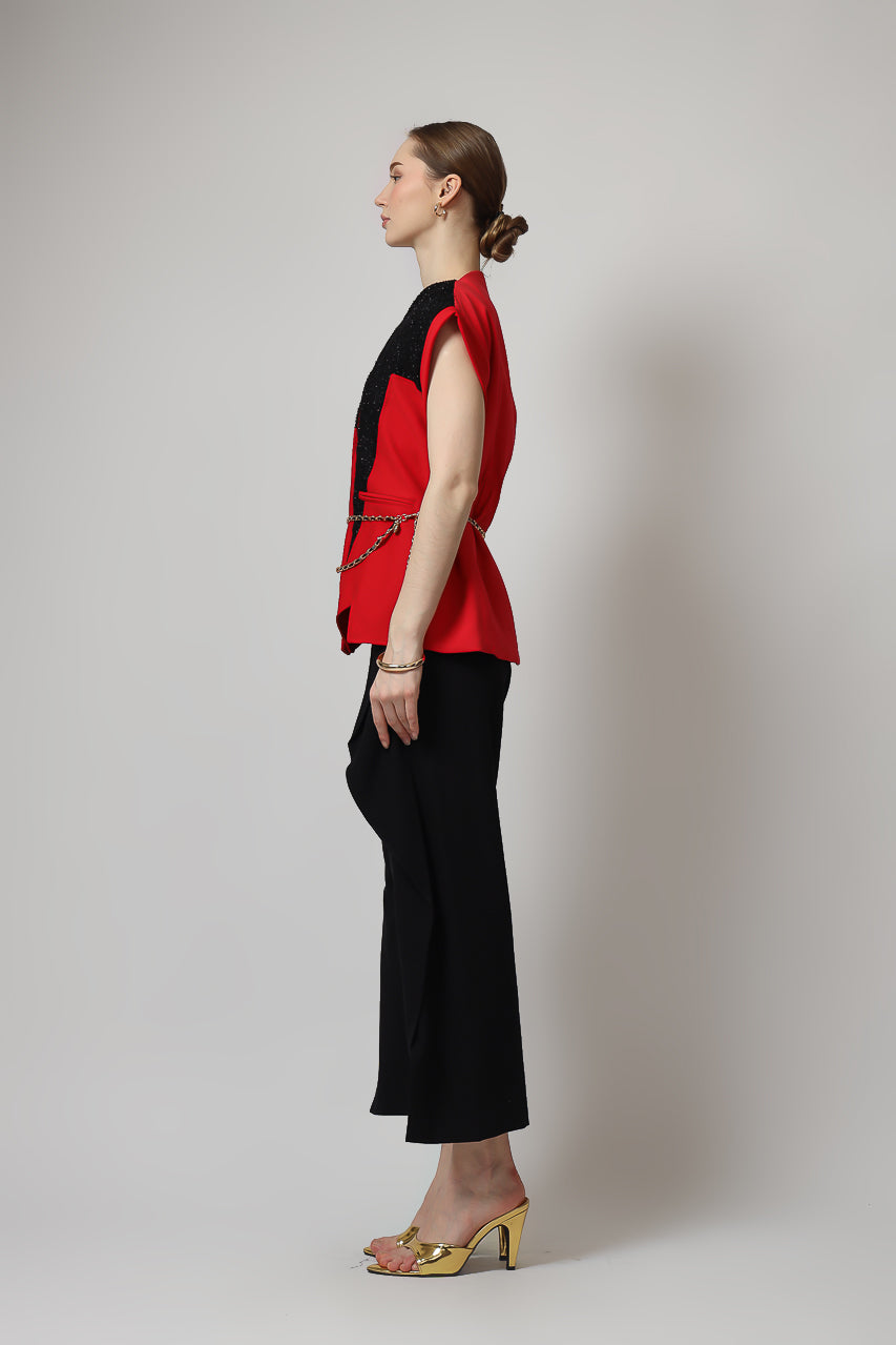 Bloom et Champs AK Chain Belt Blouse