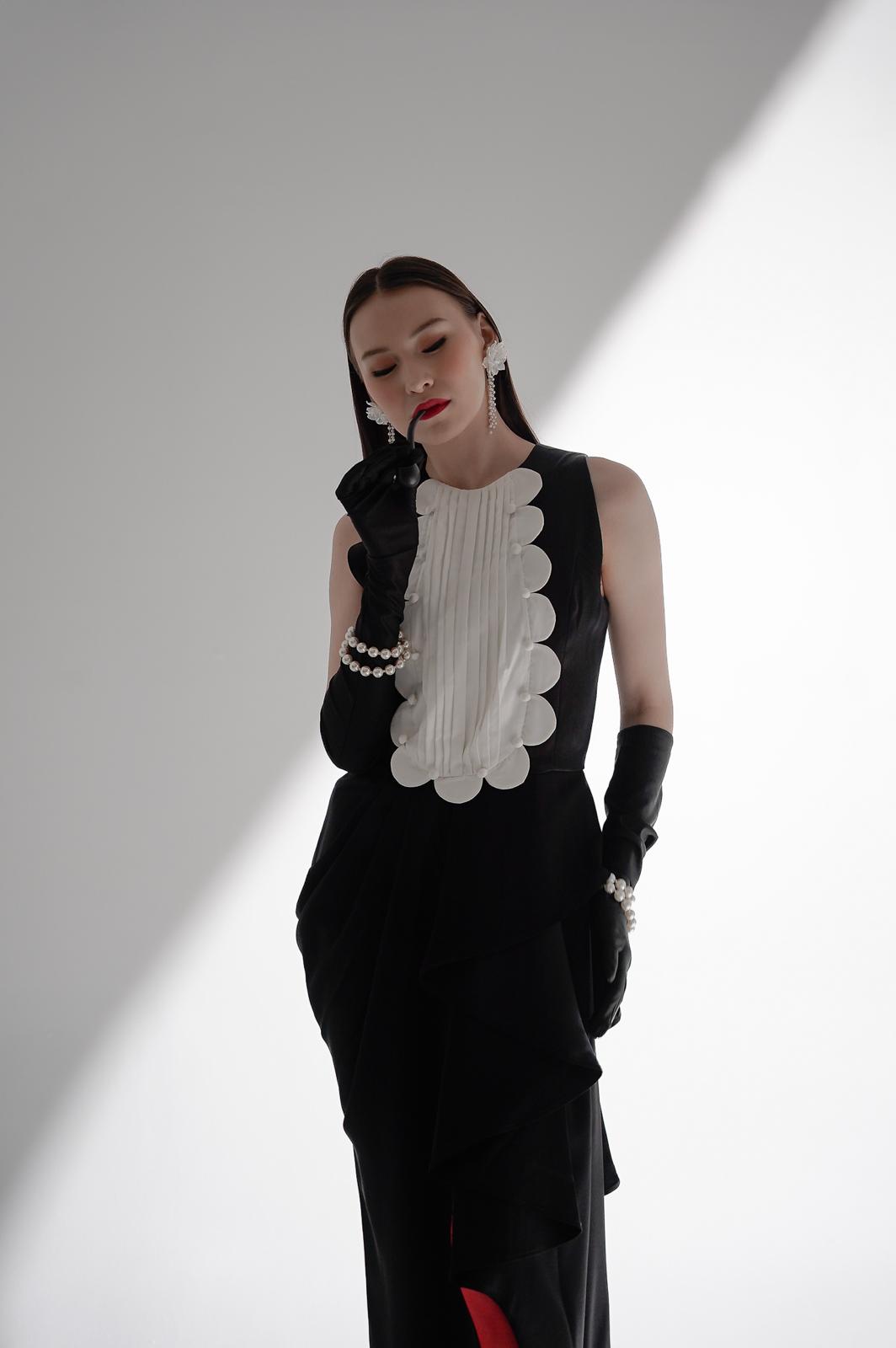 Bloom et Champs Tuxedo Scalloped Dress