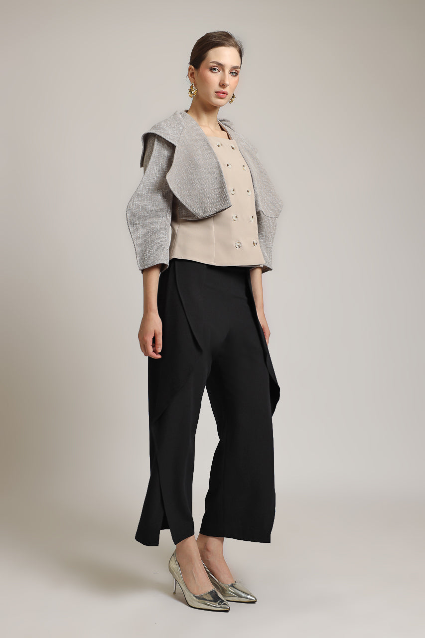 Bloom et Champs Accent Cape Blouse