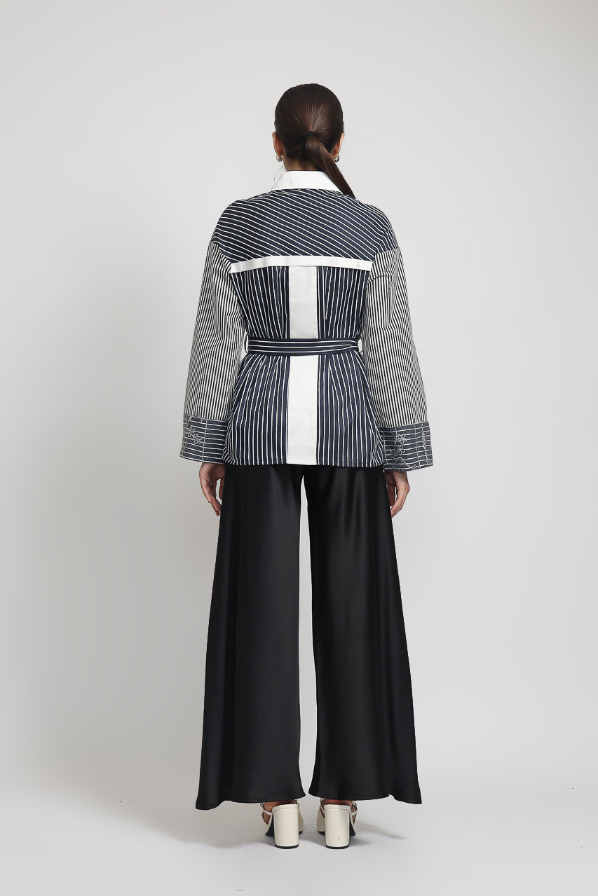 Bloom et Champs Kemeja Tulle Abu Salur