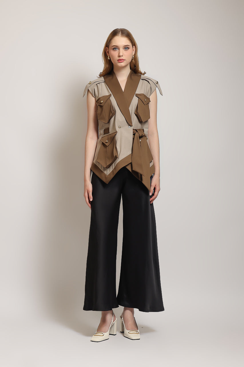 Bloom et Champs Vest Kantong Segitiga/ Flare Saten Pants