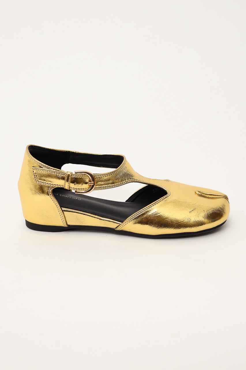 Bloom et Champs Gold Camel Toe Shoes