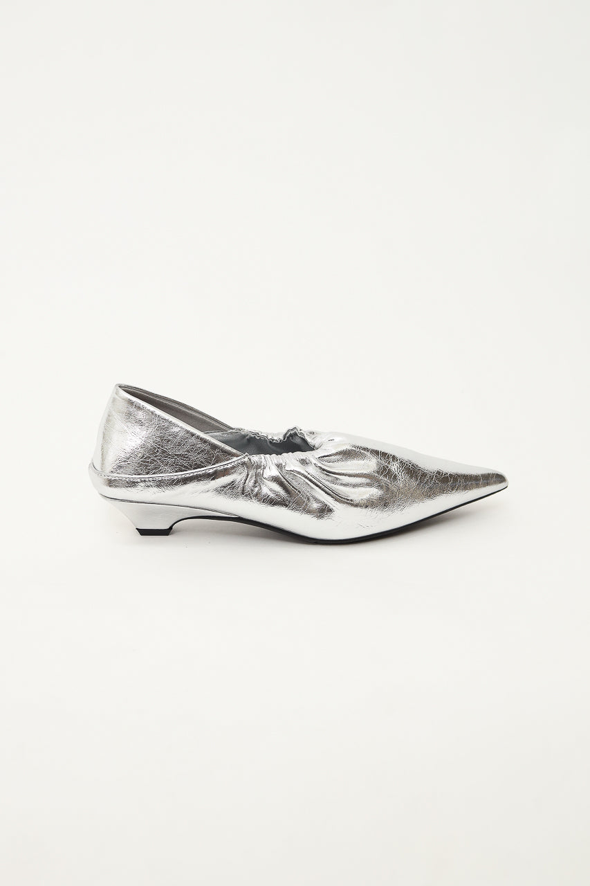 Bloom et Champs Silver Ruched Pointed Shoes
