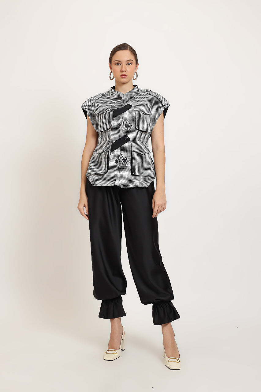 Bloom et Champs Safari Checkered Monochrome Top/Celana Ruffle Hem Pants