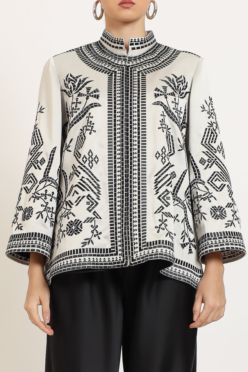 Bloom et Champs Atlas Embroidered Blouse/Ruffle Hem Pants