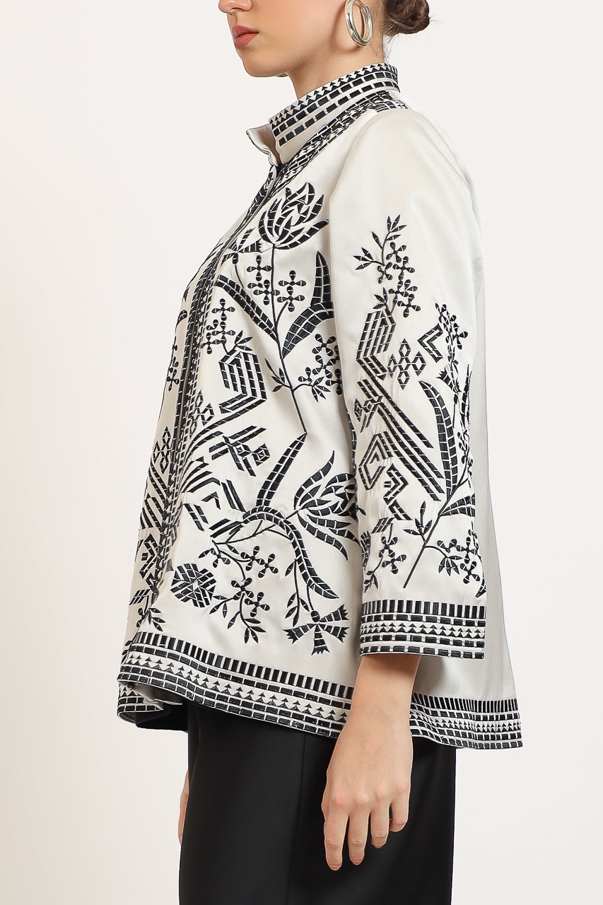 Bloom et Champs Atlas Embroidered Blouse/Ruffle Hem Pants