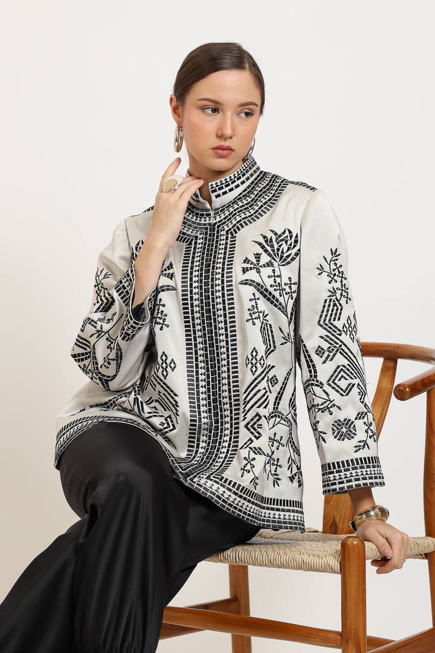Bloom et Champs Atlas Embroidered Blouse/Ruffle Hem Pants