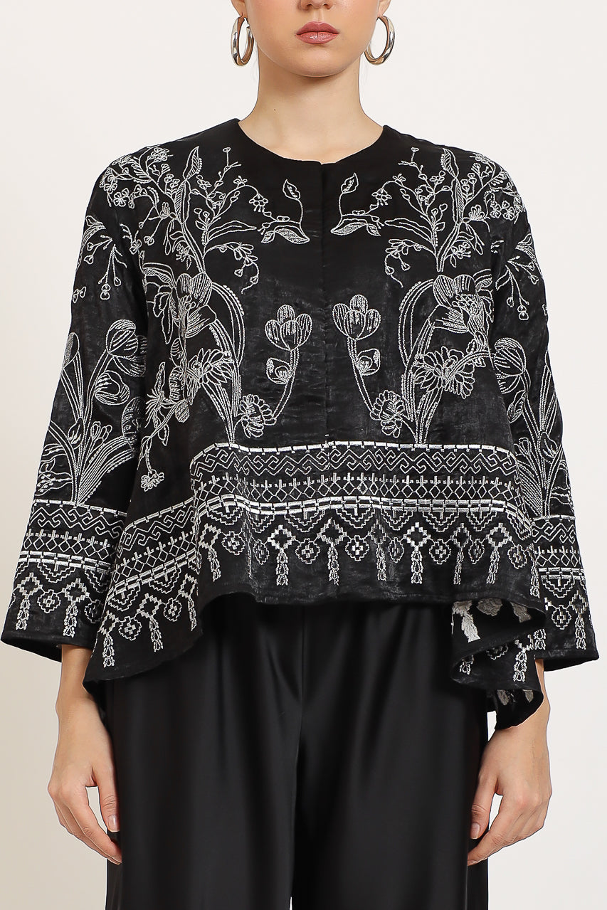 Bloom et Champs Canary Embroidered Top