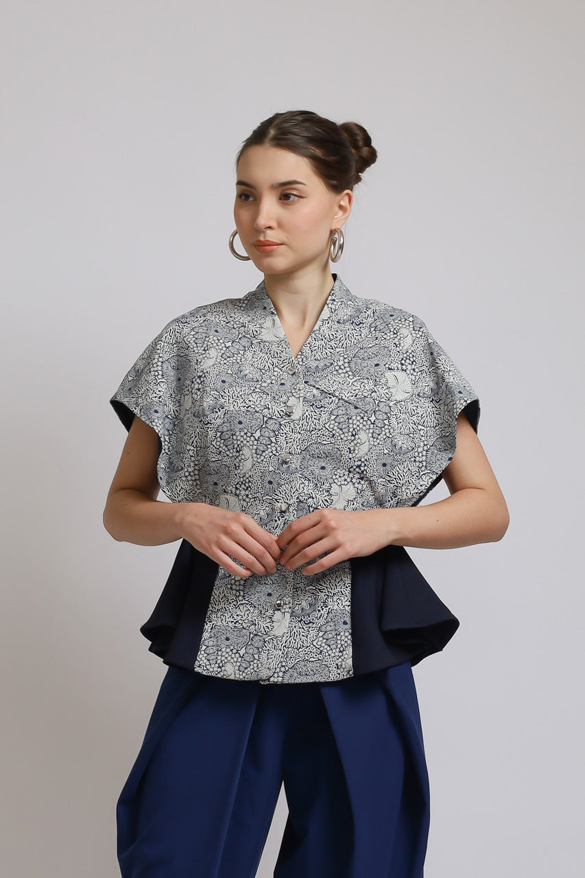 Bloom et Champs Coral Tassel Blouse