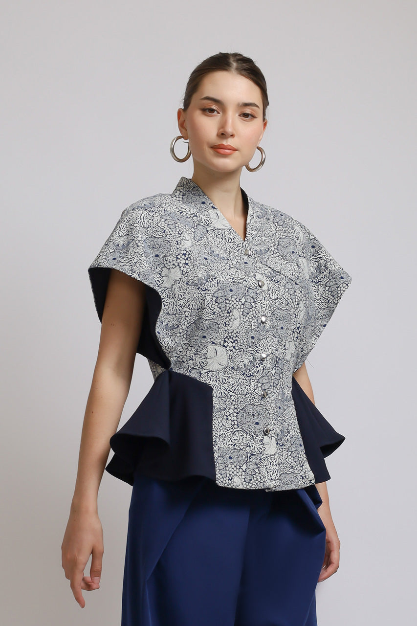 Bloom et Champs Coral Tassel Blouse