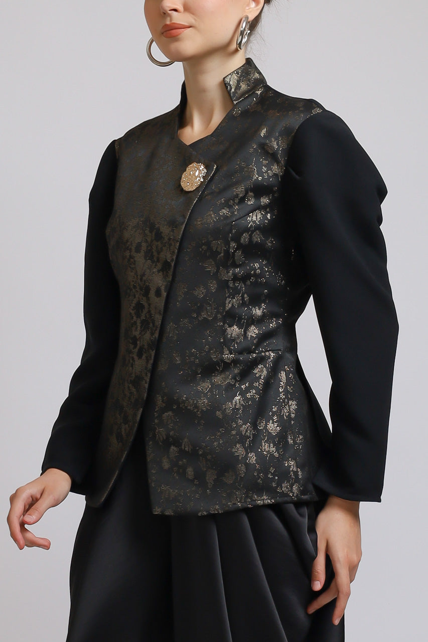 Bloom et Champs Kebaya Jacquard Blouse/Bloom et Champs Cowl Pants