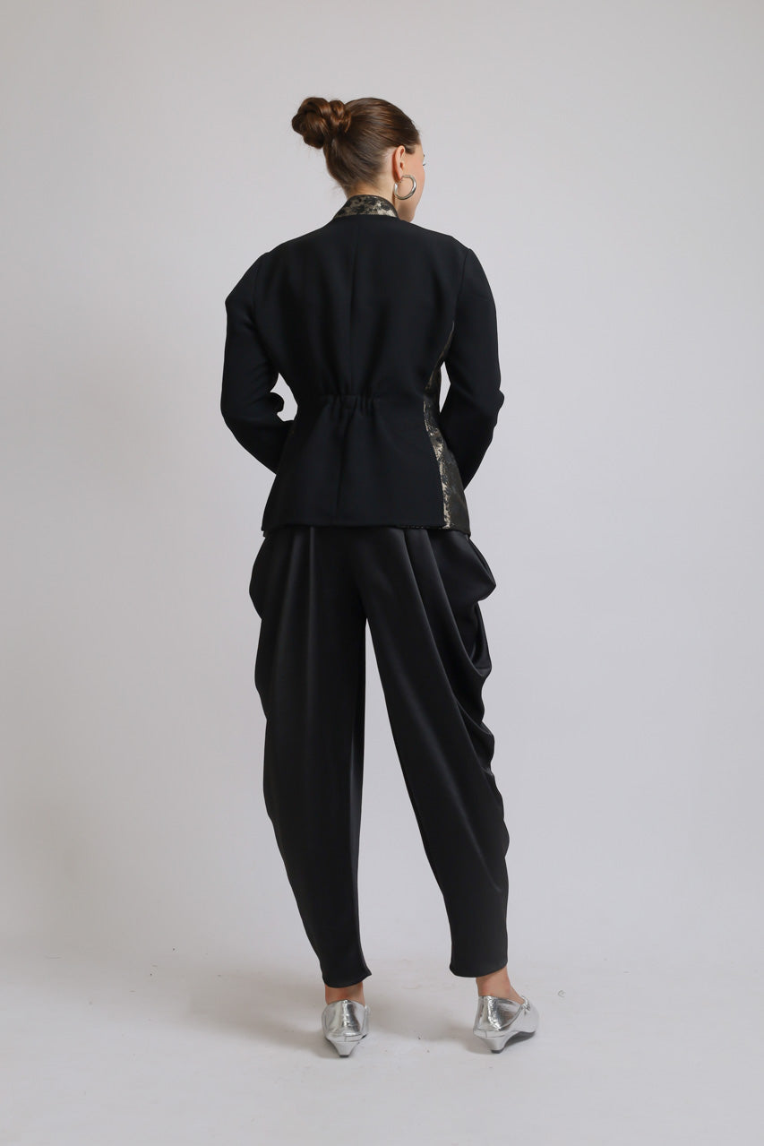 Bloom et Champs Kebaya Jacquard Blouse/Bloom et Champs Cowl Pants