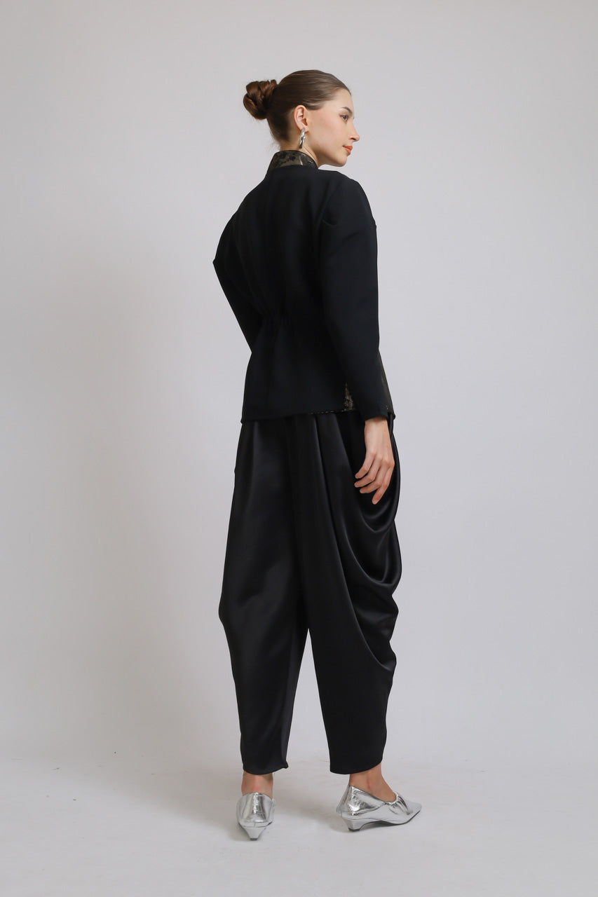 Bloom et Champs Kebaya Jacquard Blouse/Bloom et Champs Cowl Pants