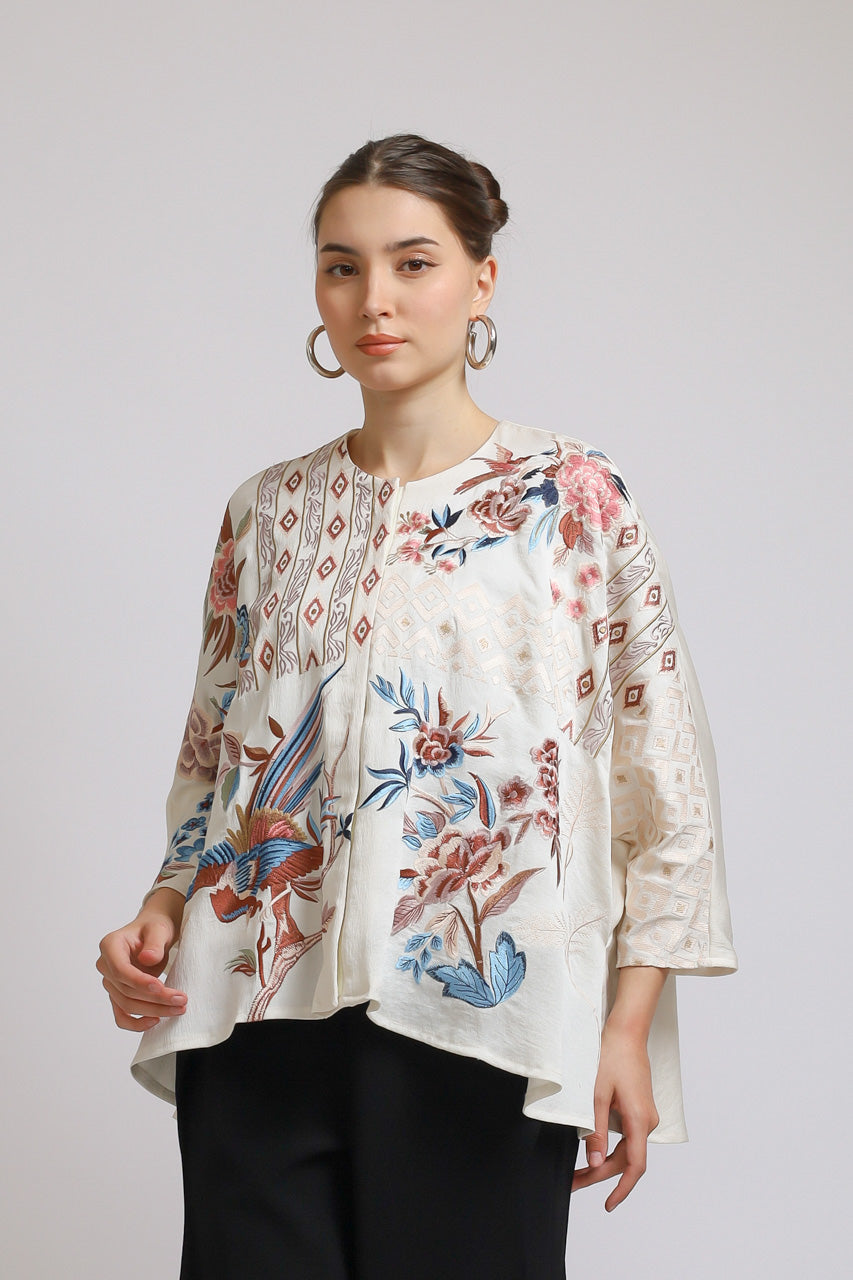 Bloom et Champs White Flora Embroidered Blouse/Bloom Doremi Pants