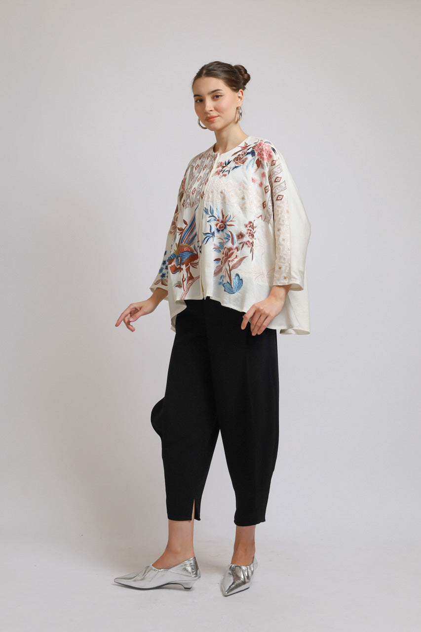 Bloom et Champs White Flora Embroidered Blouse/Bloom Doremi Pants