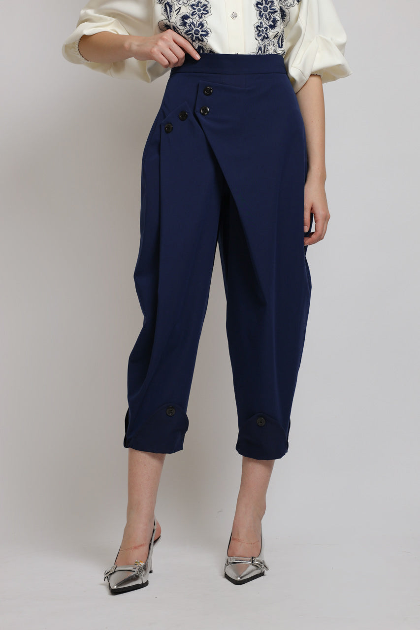 Bloom et Champs Sling Buttons Pants in Navy