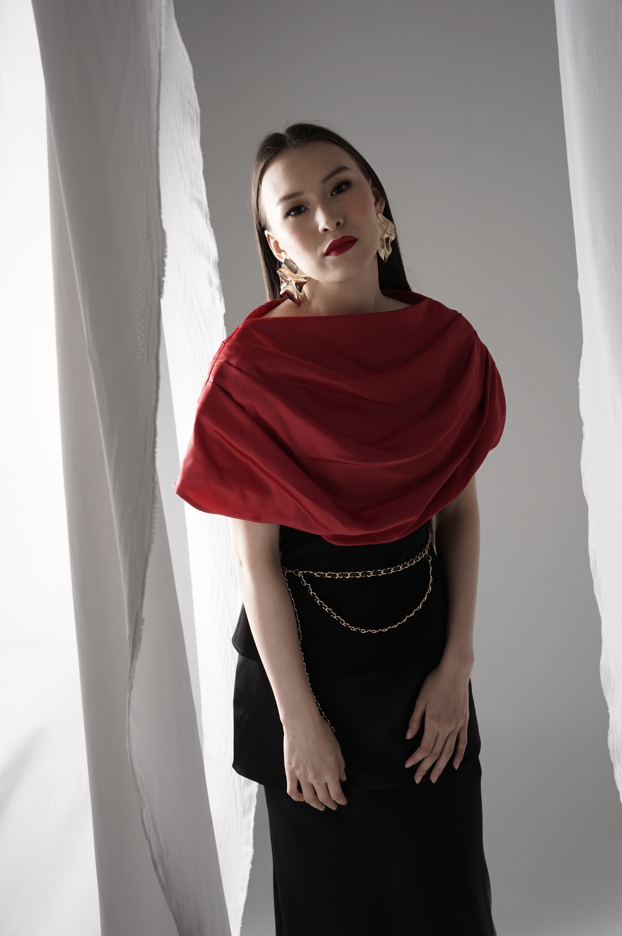 Bloom et Champs Sabrina Drapery in Cherry Red/Saten Obi Skirt in Black
