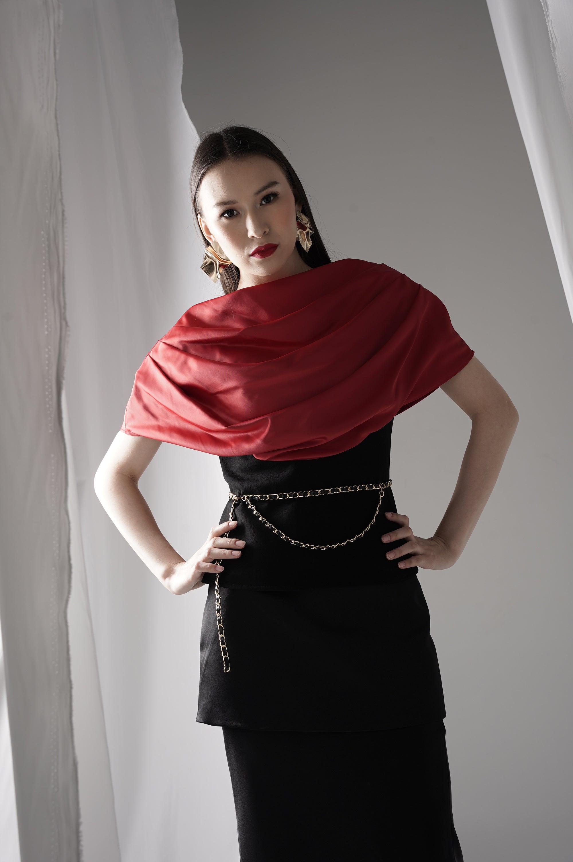 Bloom et Champs Sabrina Drapery in Cherry Red/Saten Obi Skirt in Black