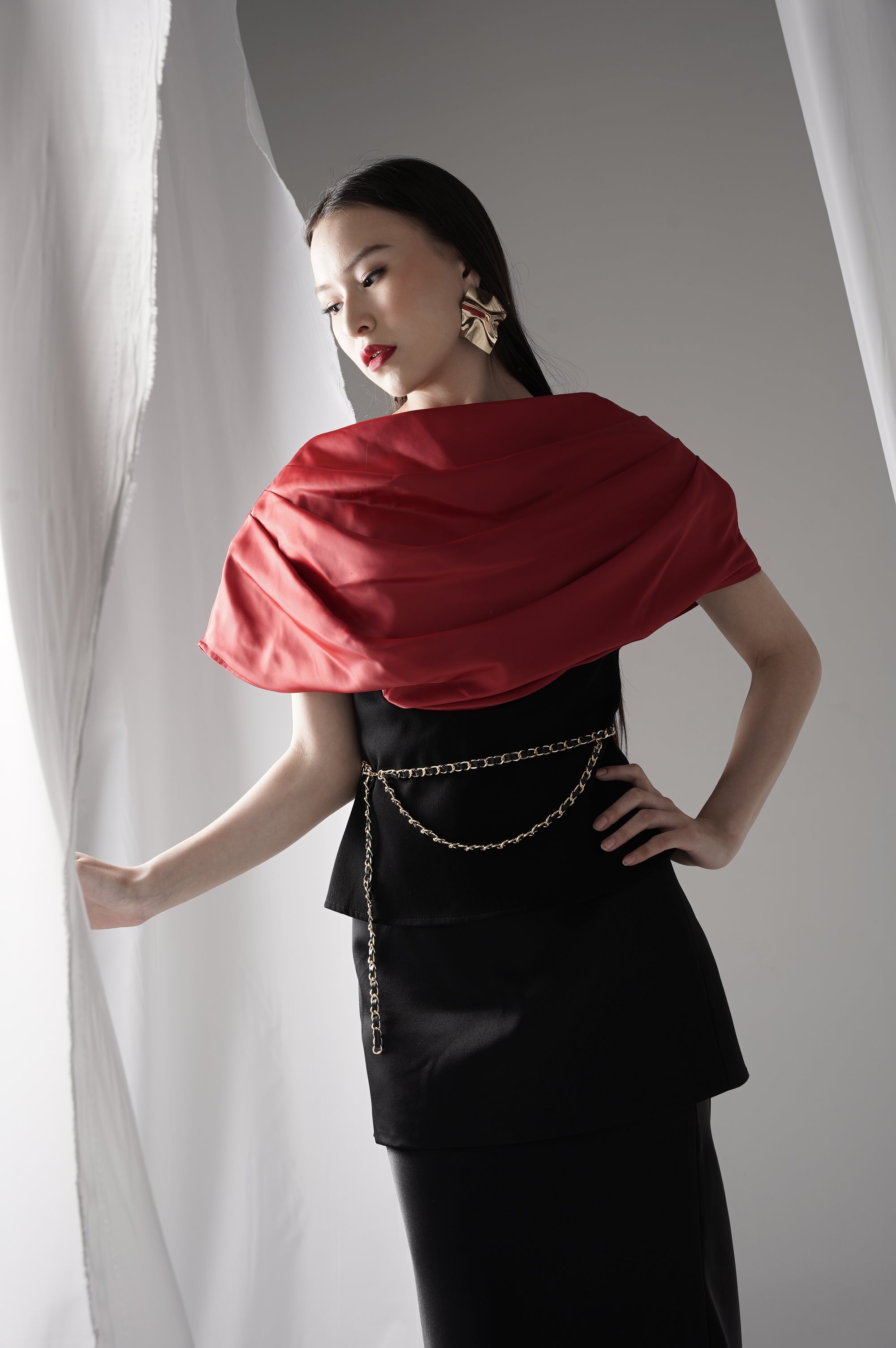 Bloom et Champs Sabrina Drapery in Cherry Red/Saten Obi Skirt in Black