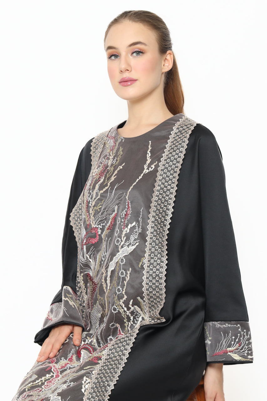 Bloom et Champs Dress Kaftan Kotak Hitam