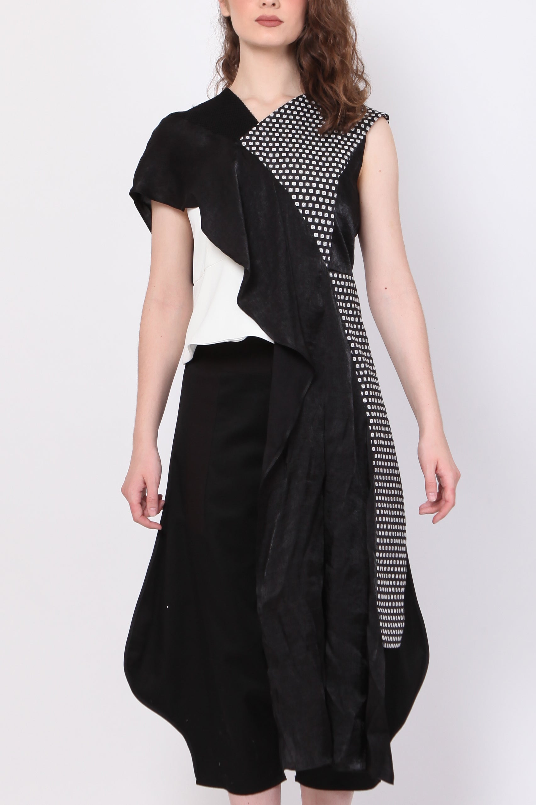 Top Monochrome Jala