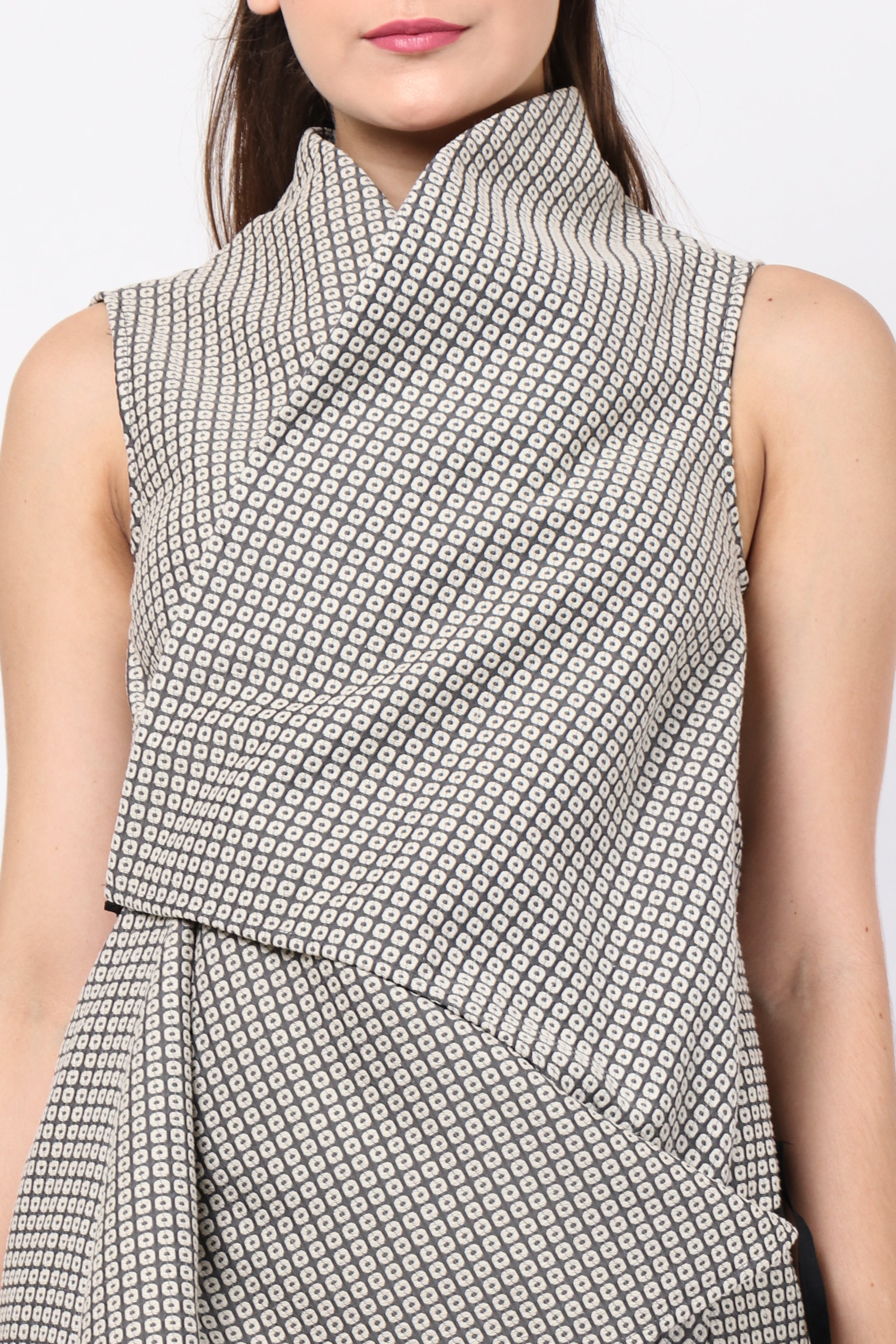 Vest Ribet