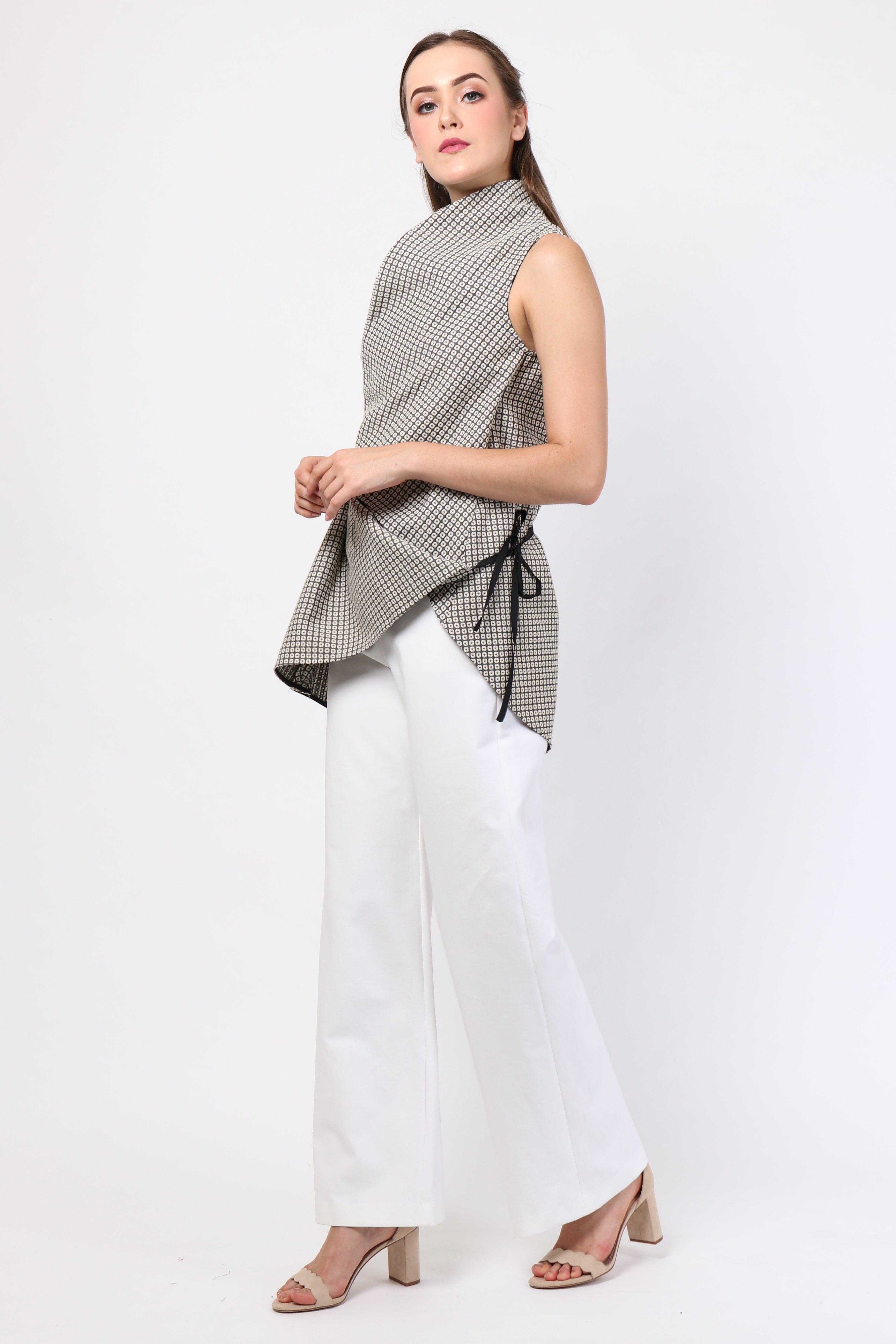 Vest Ribet