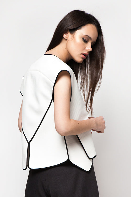 Outer Kaku White